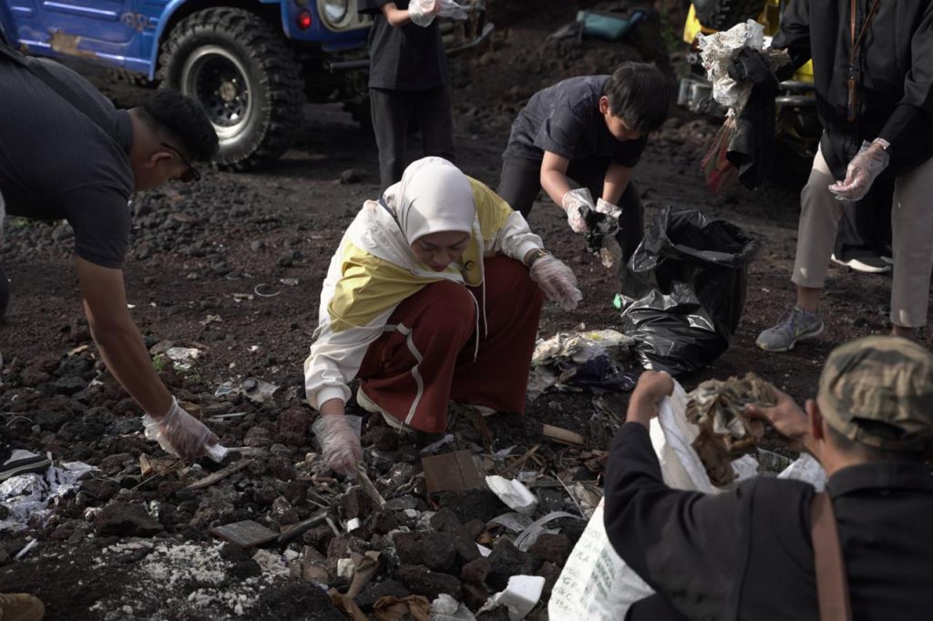 wabup putri bebersih.jpg